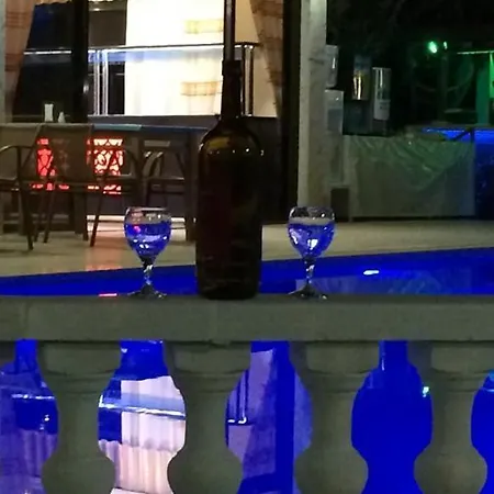 La Vella Hotel 2*